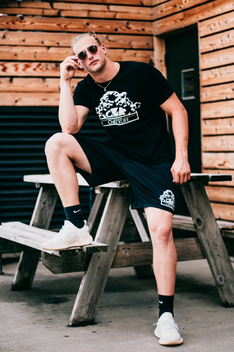 CLKlothing's tweet photo. @devinsenerius livin the best life #Checklife https://t.co/ipUl0mzDrJ
