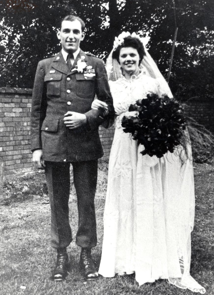 Here's another not often seen photograph (although published in my second book) of another D-Day Pathfinder, this time PFC Anthony J DeMayo of E Company, 505th PIR. PFC DeMayo jumped with team 2 of the 505th PIR led by 1st Lt James J Smith who was the Battalion Pathfinder CO /1