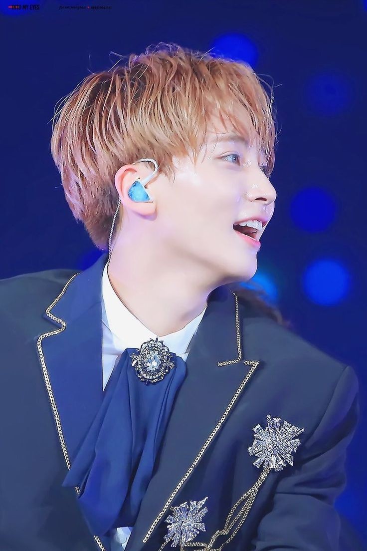 JEONGHAN'S SIDE PROFILEA thread;