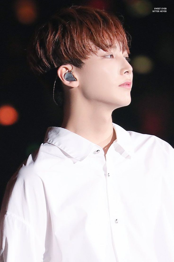 JEONGHAN'S SIDE PROFILEA thread;