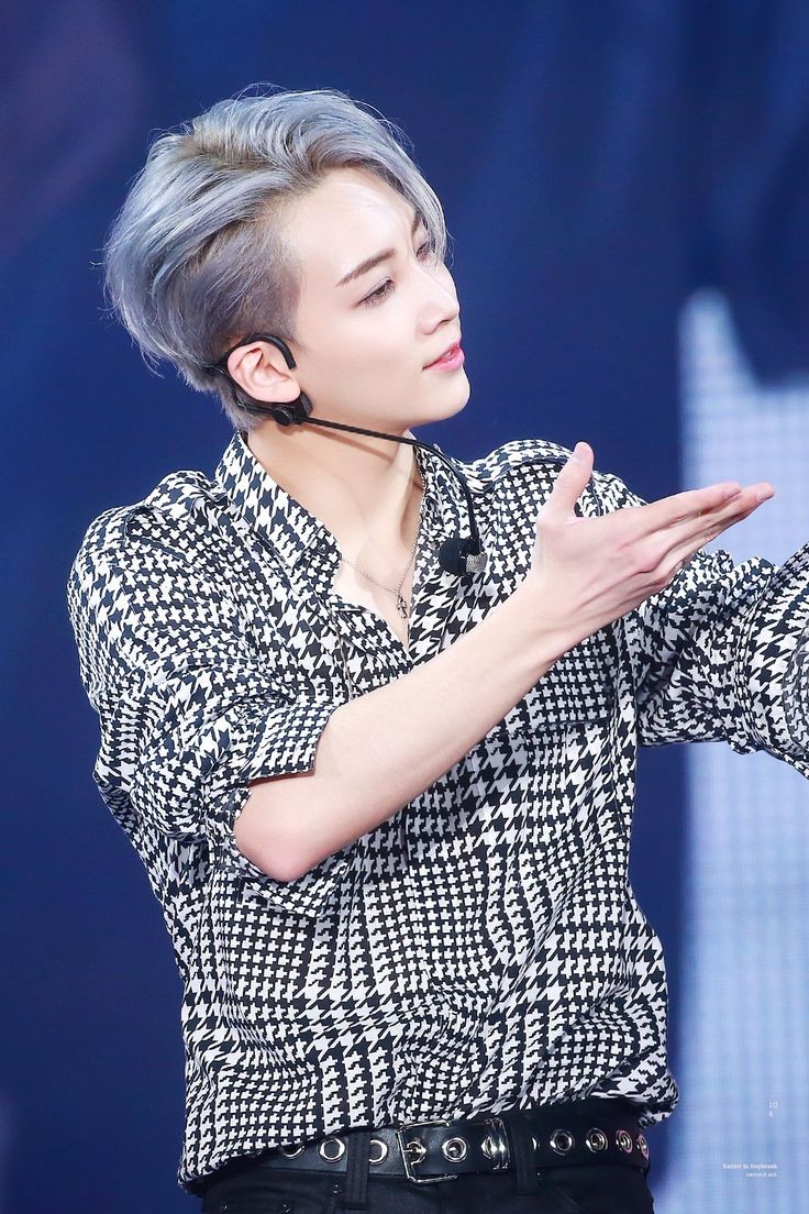 JEONGHAN'S SIDE PROFILEA thread;