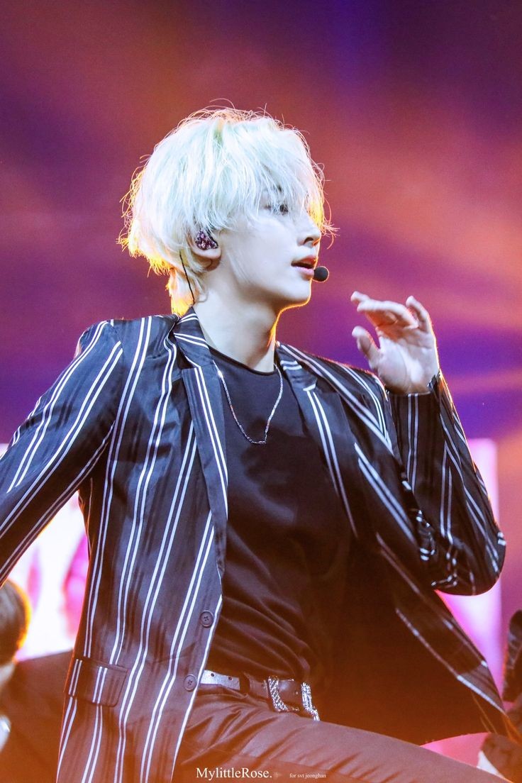 JEONGHAN'S SIDE PROFILEA thread;