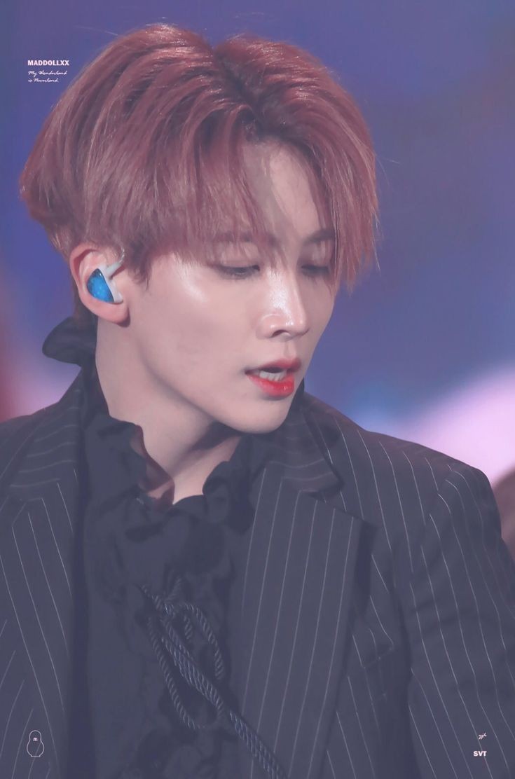 JEONGHAN'S SIDE PROFILEA thread;
