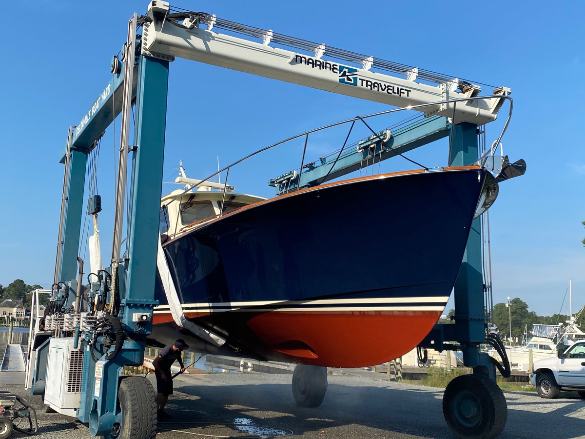 DBYard's tweet image. Washing up this Hinckley after seatrial.