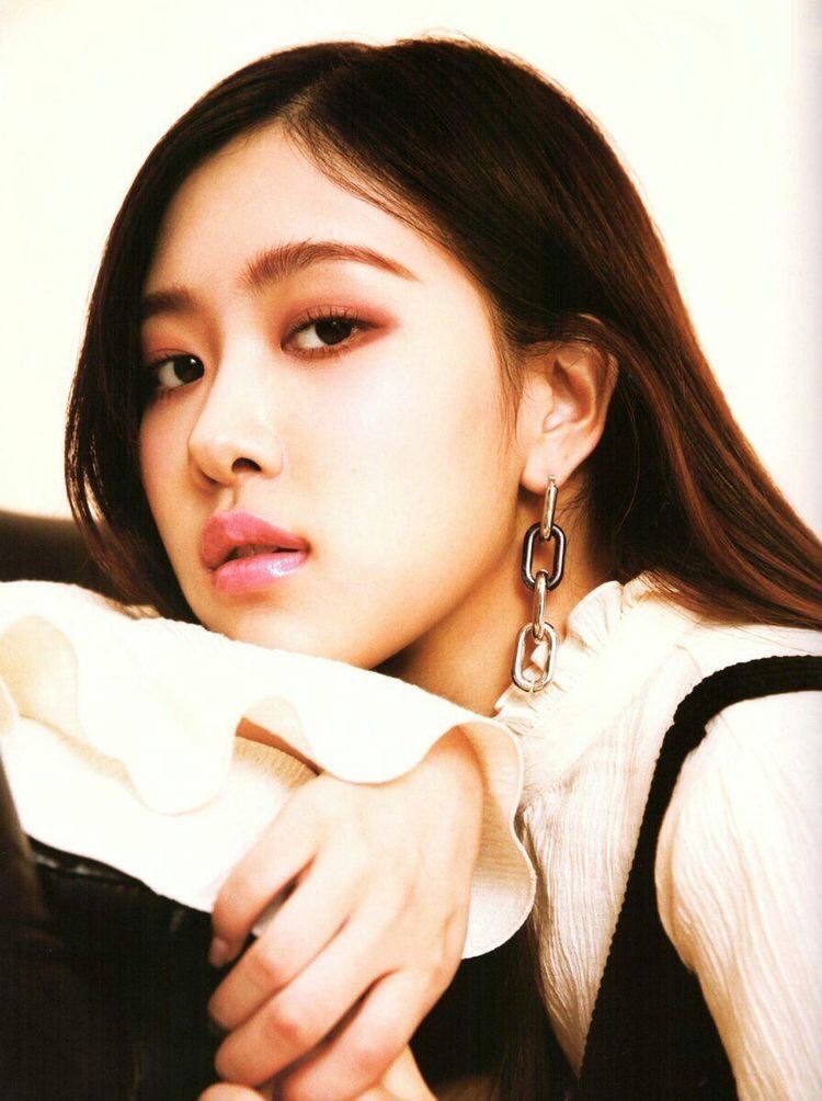 roseparkyg's tweet photo. Please help improve Rosé's brand reputation by using the following:

블랙핑크 로제 #rosé #로제 https://t.co/n1d0Lfph0M