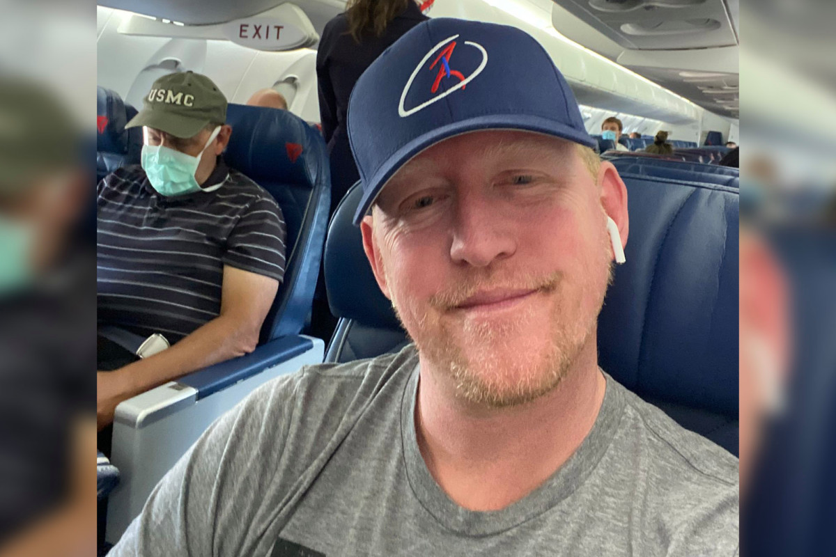 nypost's tweet image. Delta may ban ex-Navy SEAL who shot Osama bin Laden for anti-mask post trib.al/TJyFKu2