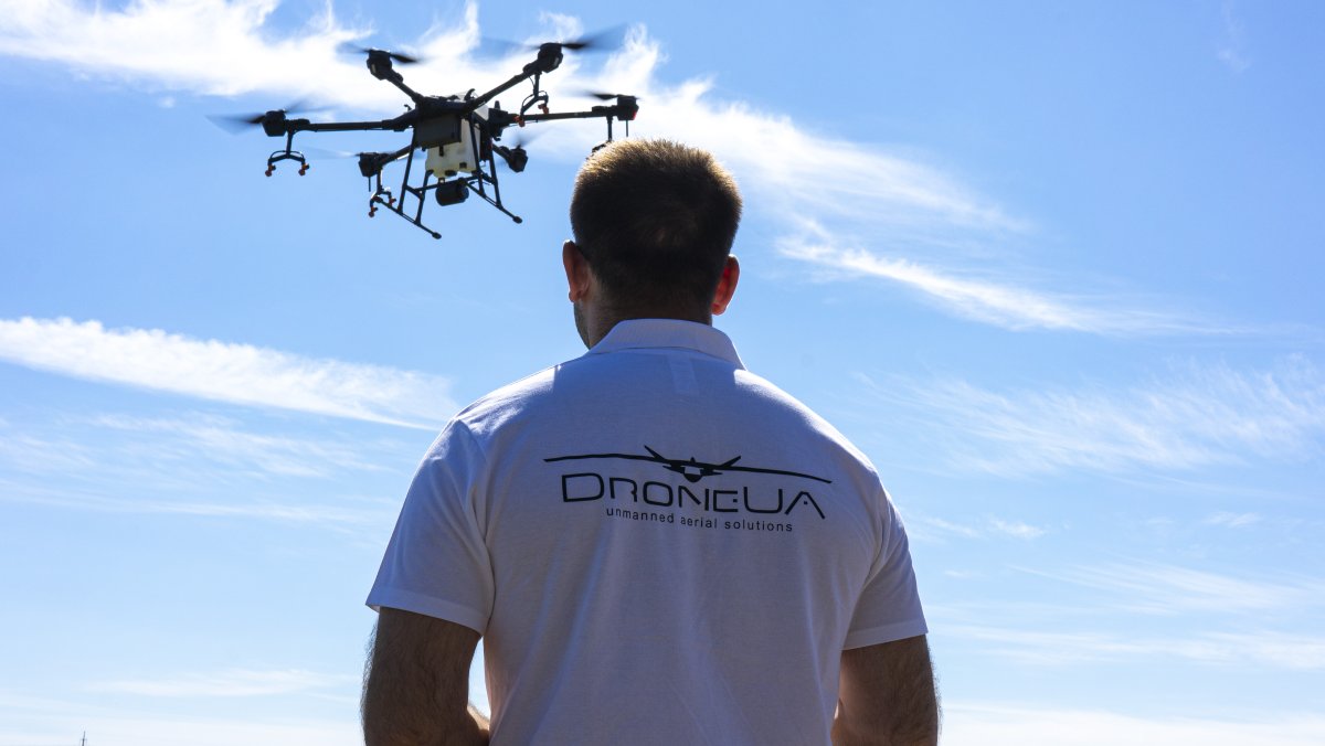 drone_ua's tweet image. Немного спойлеров о нашем новом проекте. 
Как сельскохозяйственный дрон Agras t16 произвел революцию на украинских полях?
Вместе: AgroОnline DJI Agriculture
#DroneUAProjects