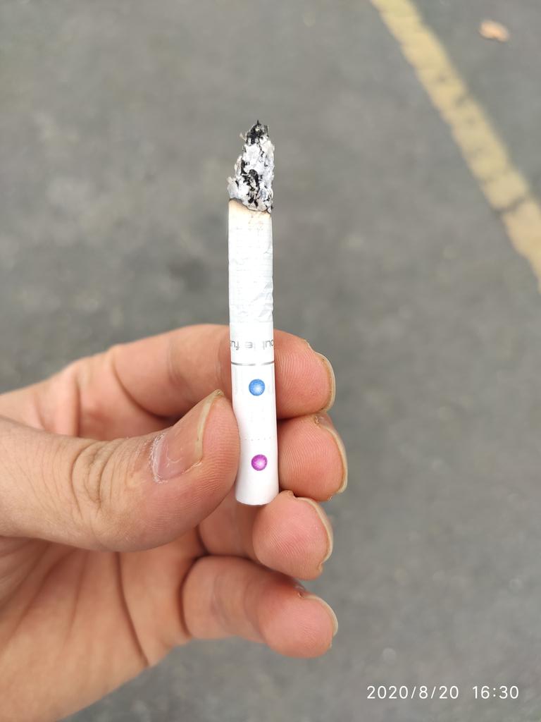 Tadına varanların gözü yaşlı, diğerleri "Matrix'e gönderme mi yaptı bu şimdi" diyor.