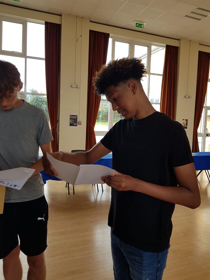 shsrbk's tweet image. The moment of truth..! 😅 #gcseresults #gcses2020 #gcseresultsday #gcseresults2020 #gcseresultsday2020