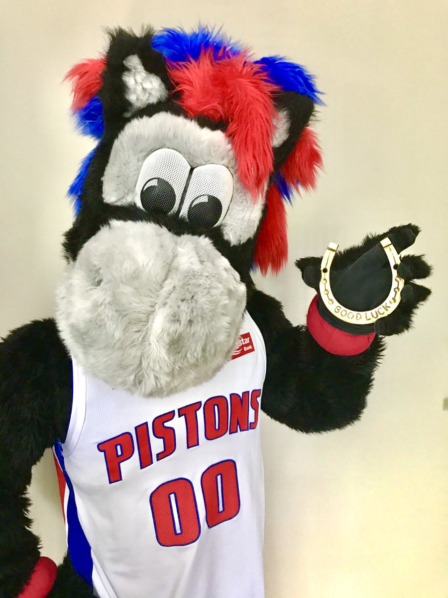 If you have a good luck charm, tonight's the night to break it out.

RT to wish us luck!