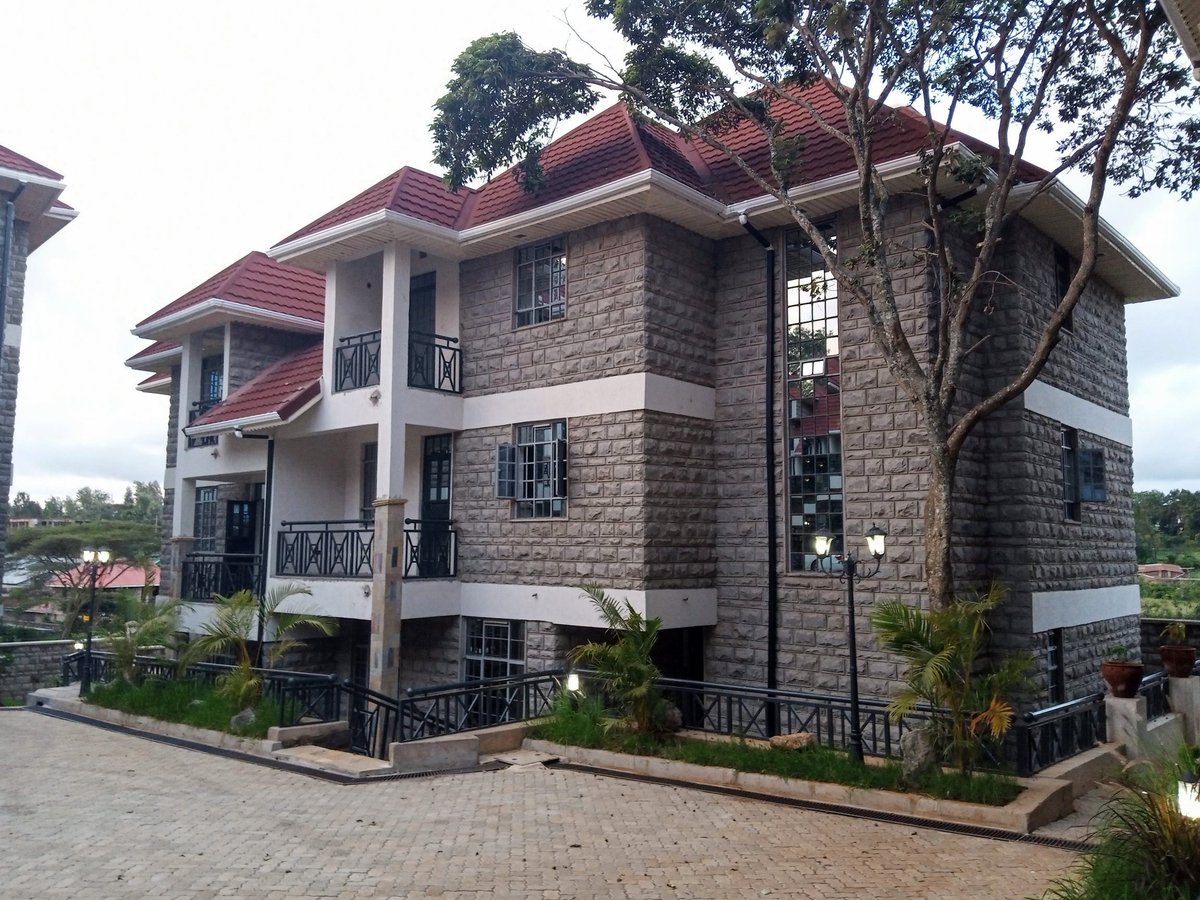 TenVillas's tweet photo. 🔶 LUXURY SEMI-DETACHED 4 BDRM VILLAS FOR SALE
💚 ALL BEDROOMS + DSQ EN-SUITE
🌲WOODEN FLOORS
🔶JACUZZI
🌳 SOLAR/GYM/FIBER
📌 #RONGAI ALONG GATAKA RD
📞 0717357345
#EACC #jowie #CNNnakilimo #ThursdayMotivation #kajiado #Waiguru #kenya https://t.co/lyaUP7JKy5