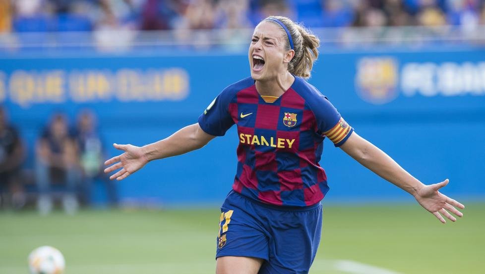 23. Alexia Putellas (Barcelona)-Super skilled on the ball, glides with ball at her feet-Press resistant-Can create & score equally well; makes late arriving runs in the box-Amazing vision & distribution-Can switch the tempo of play very well-Good in the air-At her peak