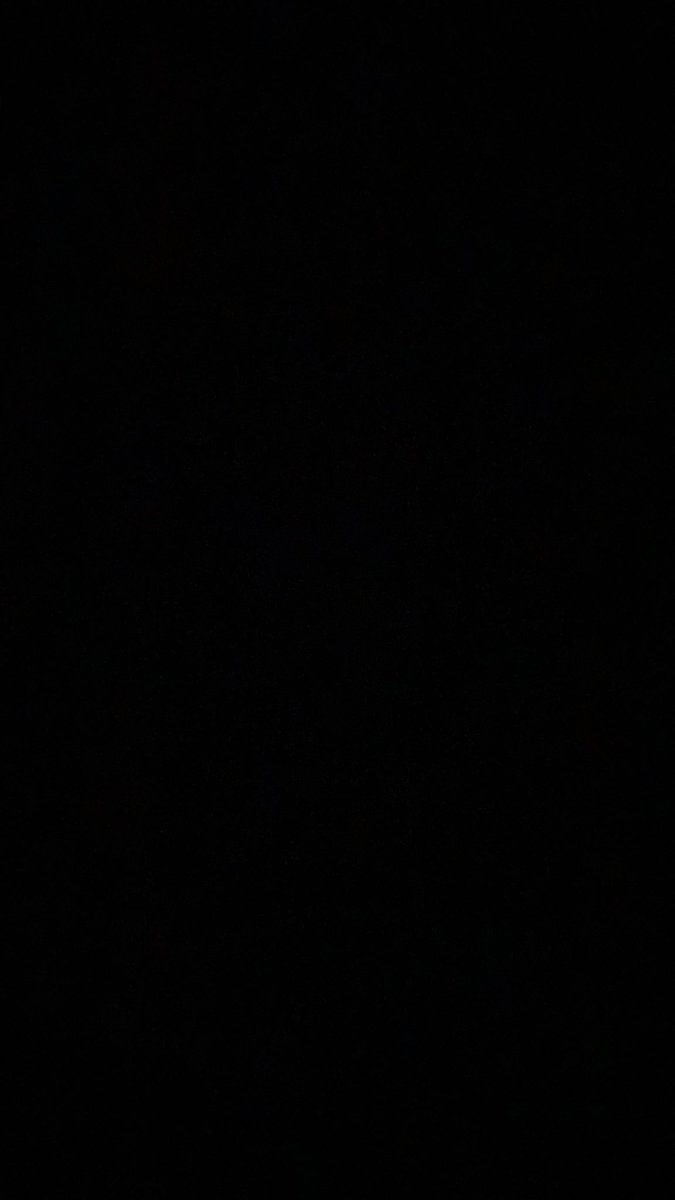 davidigho12's tweet photo. Back to twitter , Text if you are bored too https://t.co/4F5Oq6iq8K