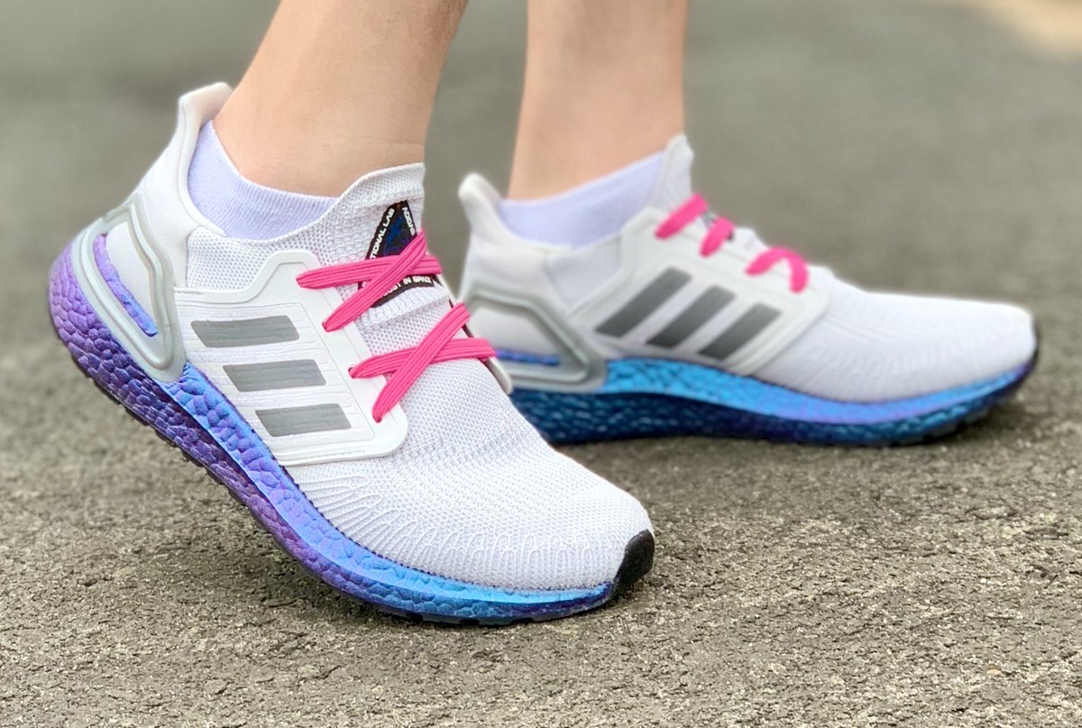 GGUniverze's tweet photo. @ulace_canada Hot pink in my @adidas Ultraboost kicks are fire🔥
They actually do match my outfit too that’s why I went with the pink.
#adidas #ulacesneakerlaces #ulace https://t.co/9fwYAZVh9o