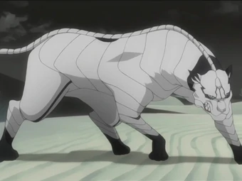 On pourrait aussi dire qu’il est leur pouvoir, comme pour Stark par exemple qui est Lilynette. Ulquiorra qui a gardé son vide de hollow.Les Resurrección sont encré au plus profond d’eux et les font revenir à leurs état de vasto lorde comme le Pantera de Grimmjow.