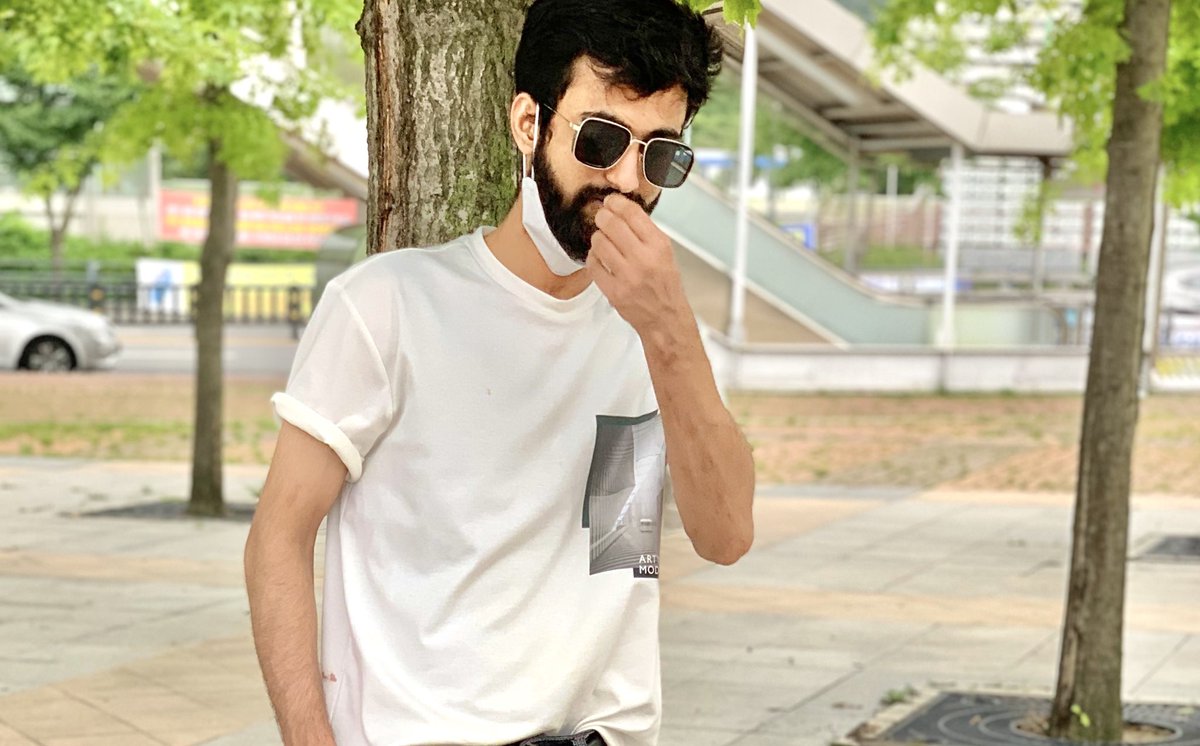 vuOne2's tweet image. kehi mitho baat garw rat tesai dhalkidai xa😍