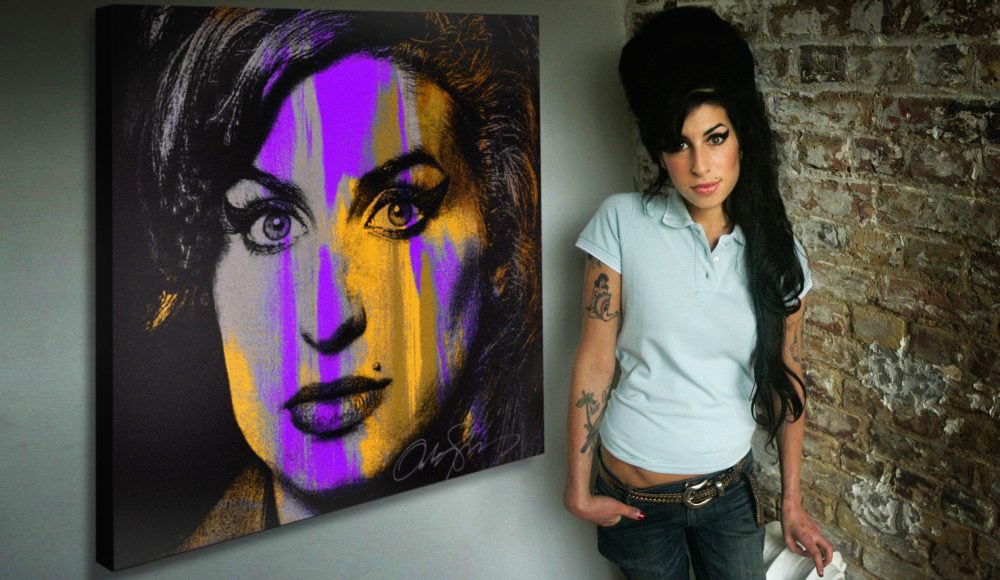 anthonyfreeart's tweet photo. @amywinehouse Our favourite #AmyWinehouse #pose  an #icon indeed 😘 https://t.co/ZOX7aDRhFX