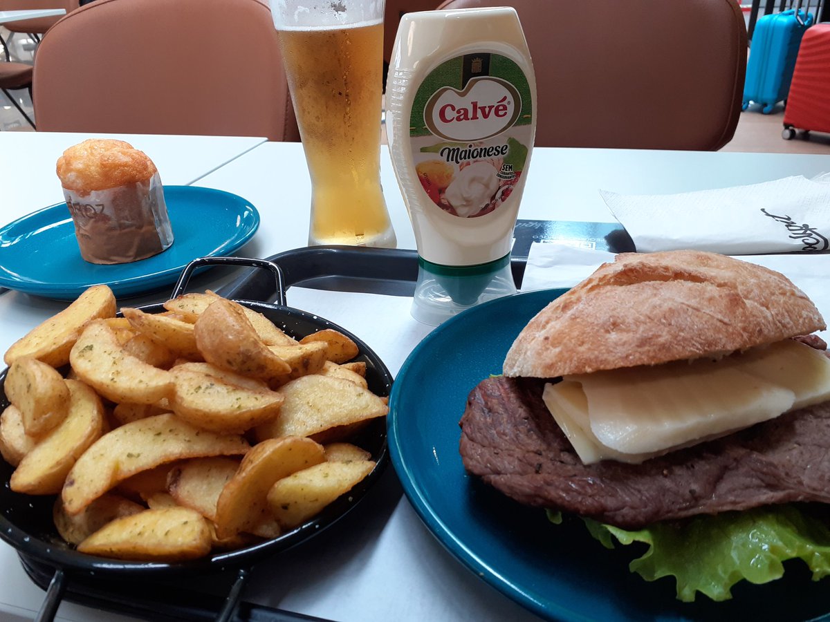 Enough time for a steak sandwich with cheese until I will board for Terceira, who is the island having the more-better cattle. Will tell you there.I guess this is a good point to close this thread about São Miguel island.78/78