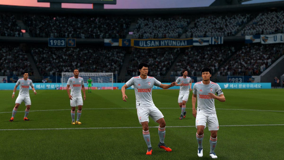 utd_km's tweet photo. 8K kit textures for #Fifa20.
They look damn hot ingame 🔥
(*please give feedback and take part in the surve in the comments please)

#modding #KMUTD #MMT #8K #details https://t.co/YEHS4KDY4m