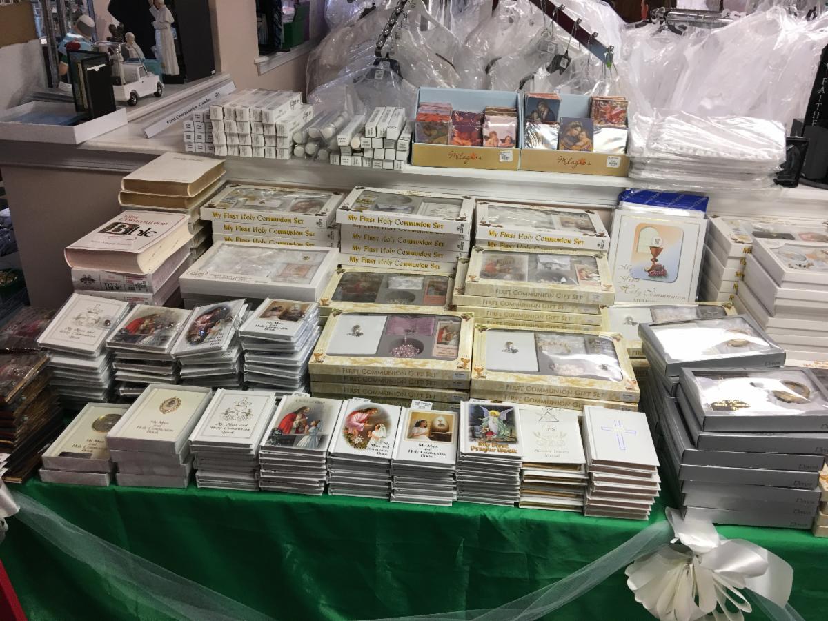 IrishStore's tweet image. Communion Gifts, Dresses, Suits &amp;amp; Masks! conta.cc/2Q3X99M