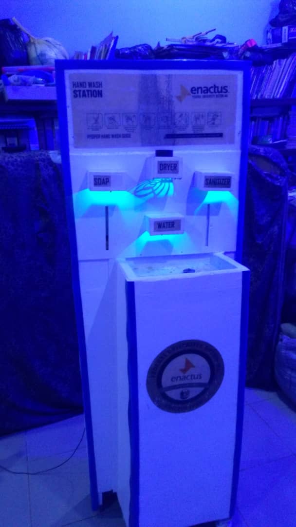 DadaFadeelah's tweet photo. We enactusFUDMA came up with project 'Stay Safe' and innovation born out of the pandemic that we are facing as a country. Here is our 4 in 1 hand wash station built by us #EnactusNG #EnactusNG2020 #enactusfudma #WeAllWin https://t.co/fhvUDpxx6S