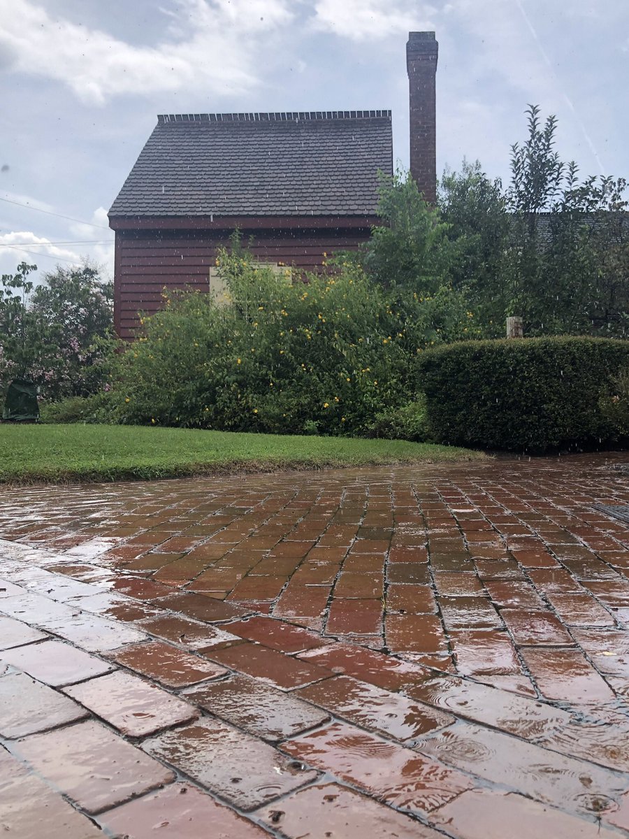 It was a rainy day yesterday at the Joel Lane House. 🌧