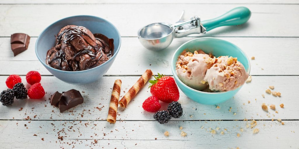 salvo1968ltd's tweet photo. 🍨What's your flavour?🍨

If you had to pick your favourite, what would your go to flavour be? 

👇Tell us in the comments👇  

#IceCream #ChocolateIceCream #Gelato #Summerfeels #Strawberries #Blackberries #SaltedCaramel @SammontanaTweet https://t.co/PSuhbbmkwf
