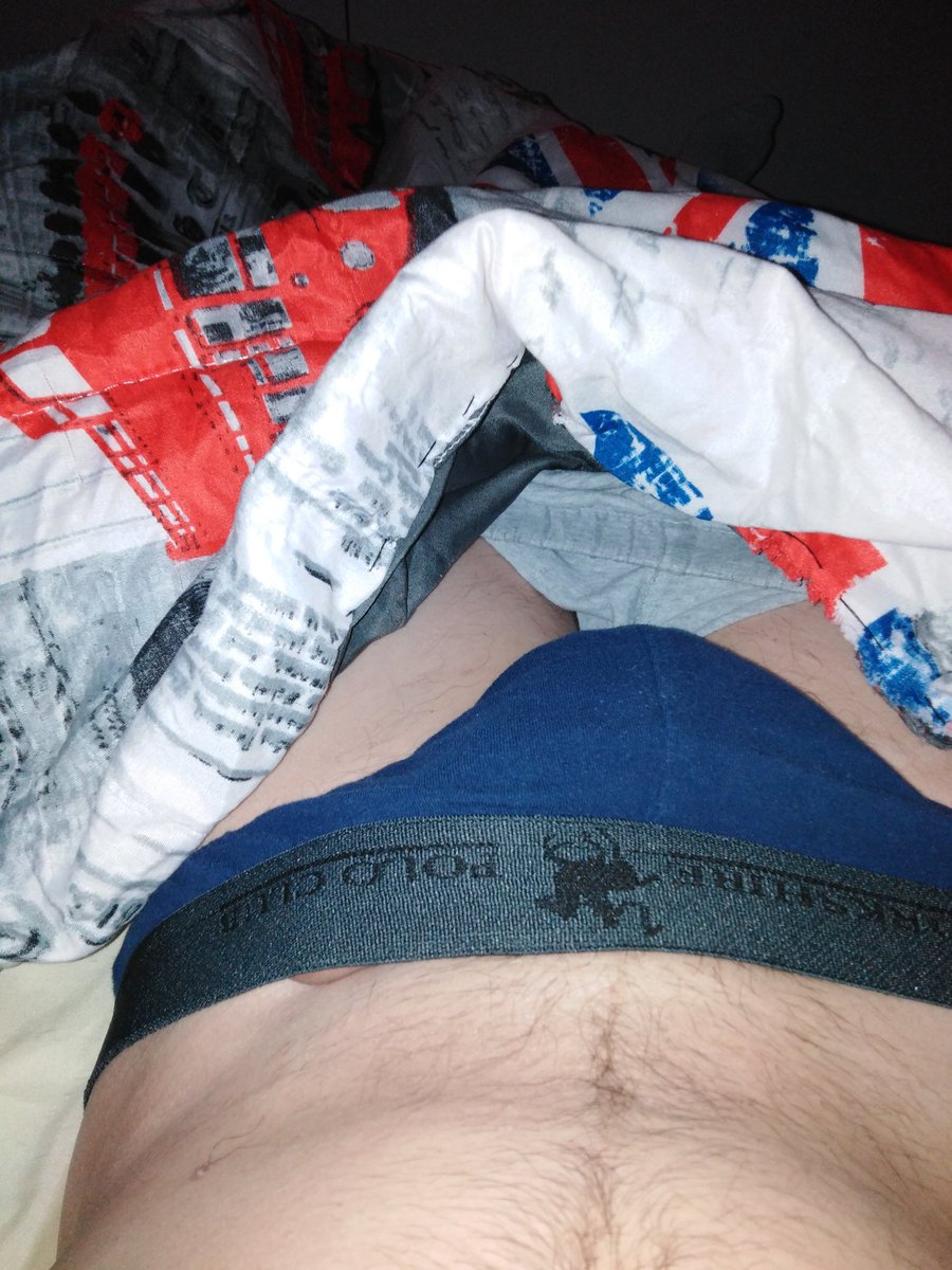 43Bisex's tweet photo. Buenos días queriendo salir https://t.co/pz8rmkaKgD