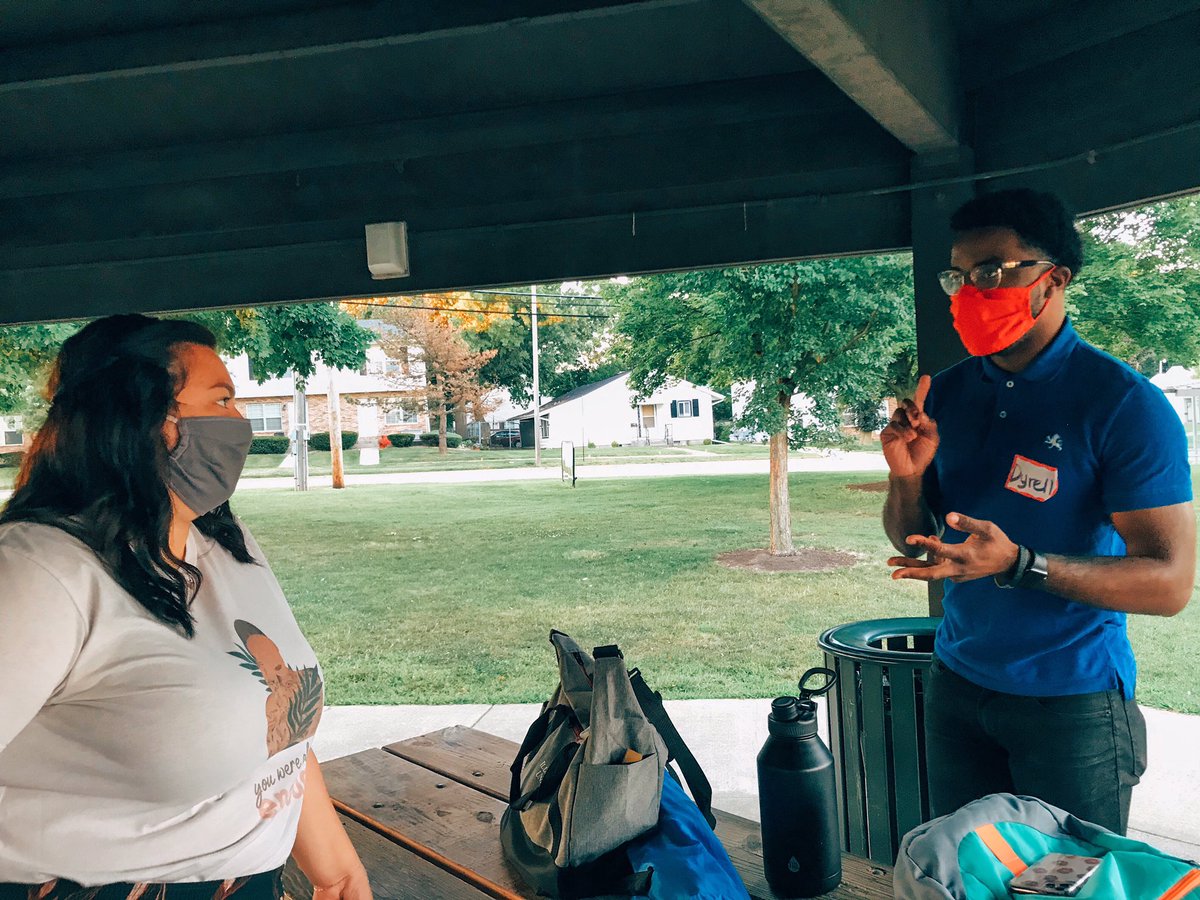 Can you believe we’re nearing the end of week one of Fall semester, CSPA Redbirds?

First-year students, Madison and Dyrell, caught up after their last class of the week!

Wishing all of our students luck for another exciting semester!
#cspa