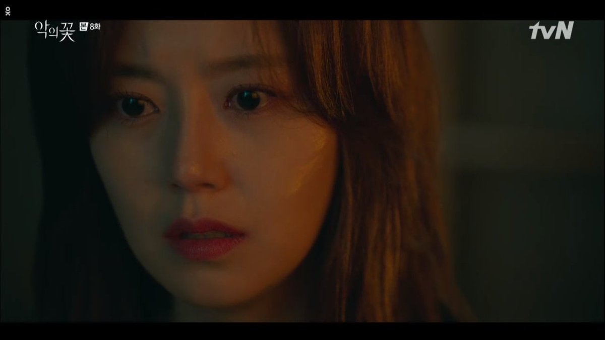 OMG!!! SHE HEARD IT. HAE SOO ASKED HYUNSOO IF HE LOVES HIS WIFE, HE FCKNG SAID NO!!! HOW MANY TIMES ARE YOU GOING TO HURT US SHOW!!!!  #FlowerOfEvil