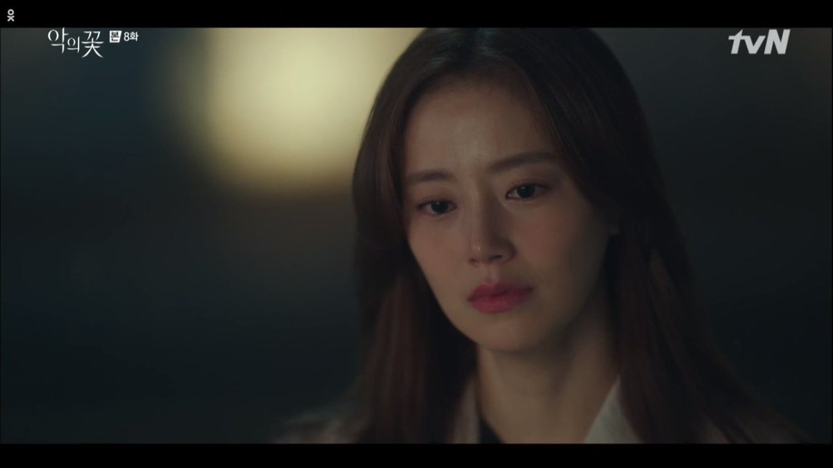 OMG!!! SHE HEARD IT. HAE SOO ASKED HYUNSOO IF HE LOVES HIS WIFE, HE FCKNG SAID NO!!! HOW MANY TIMES ARE YOU GOING TO HURT US SHOW!!!!  #FlowerOfEvil