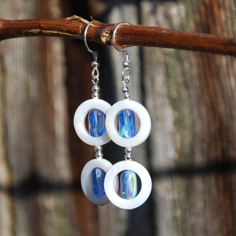 KarmaKittyJewel's tweet photo. #beachearrings #sterlingsilver #sterling #etsymntt #etsysocial #etsyhandmade #etsyshop #handmade #blueglass #beachy #boho #bohochic #freeshipping #freeship #etsysellers #Handmade https://t.co/dtLQcakU2y @Etsy #etsysummer #summer #summergift #summer2020 #summershopping https://t.co/vc4vkTn4AK