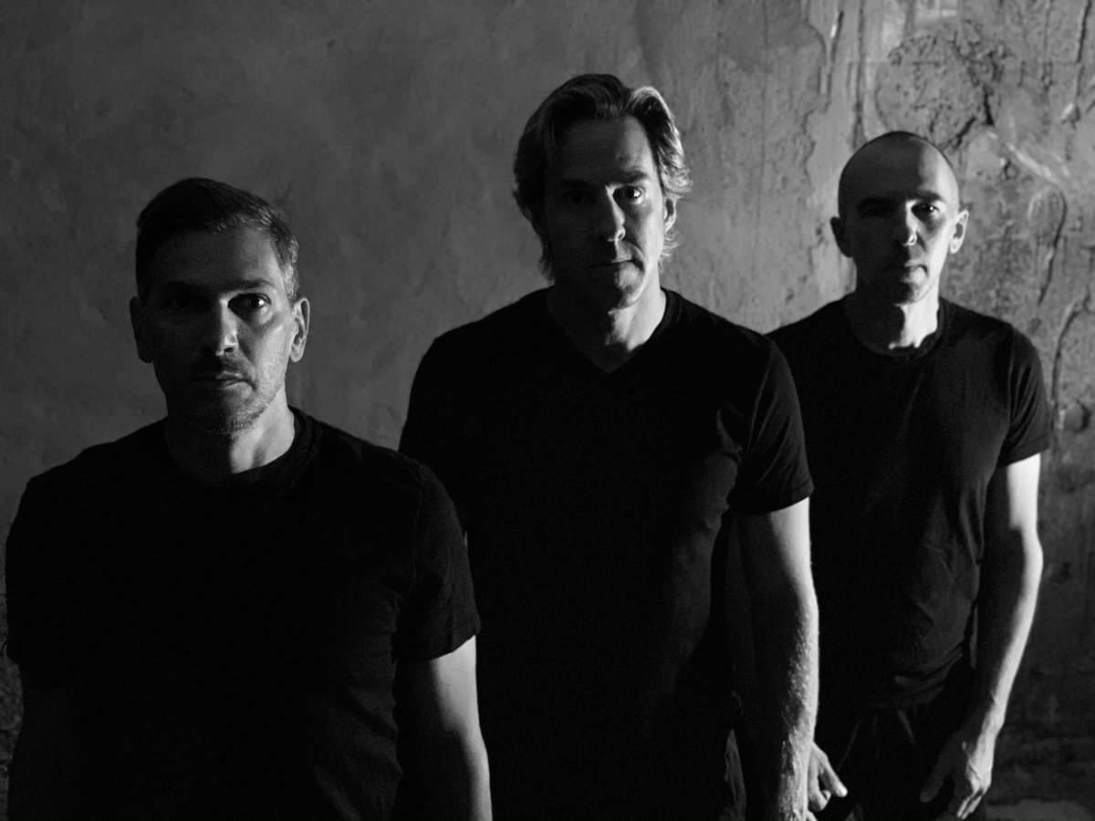 EarsplitPR (@earsplitpr) on Twitter photo AZIOLA CRY: Chicago Instrumental Progressive Metal Trio Signs With Sensory Records; The Ironic Divide Full-Length To See Release In Early 2021
earsplitcompound.com/site/2020/08/2…
<a href="/aziolacry/">Aziola Cry</a> <a href="/TheLasersEdge/">Laser's Edge</a> AZIOLA CRY: Chicago Instrumental Progressive Metal Trio Signs With Sensory Records; The Ironic Divide Full-Length To See Release In Early 2021
earsplitcompound.com/site/2020/08/2…
<a href="/aziolacry/">Aziola Cry</a> <a href="/TheLasersEdge/">Laser's Edge</a>