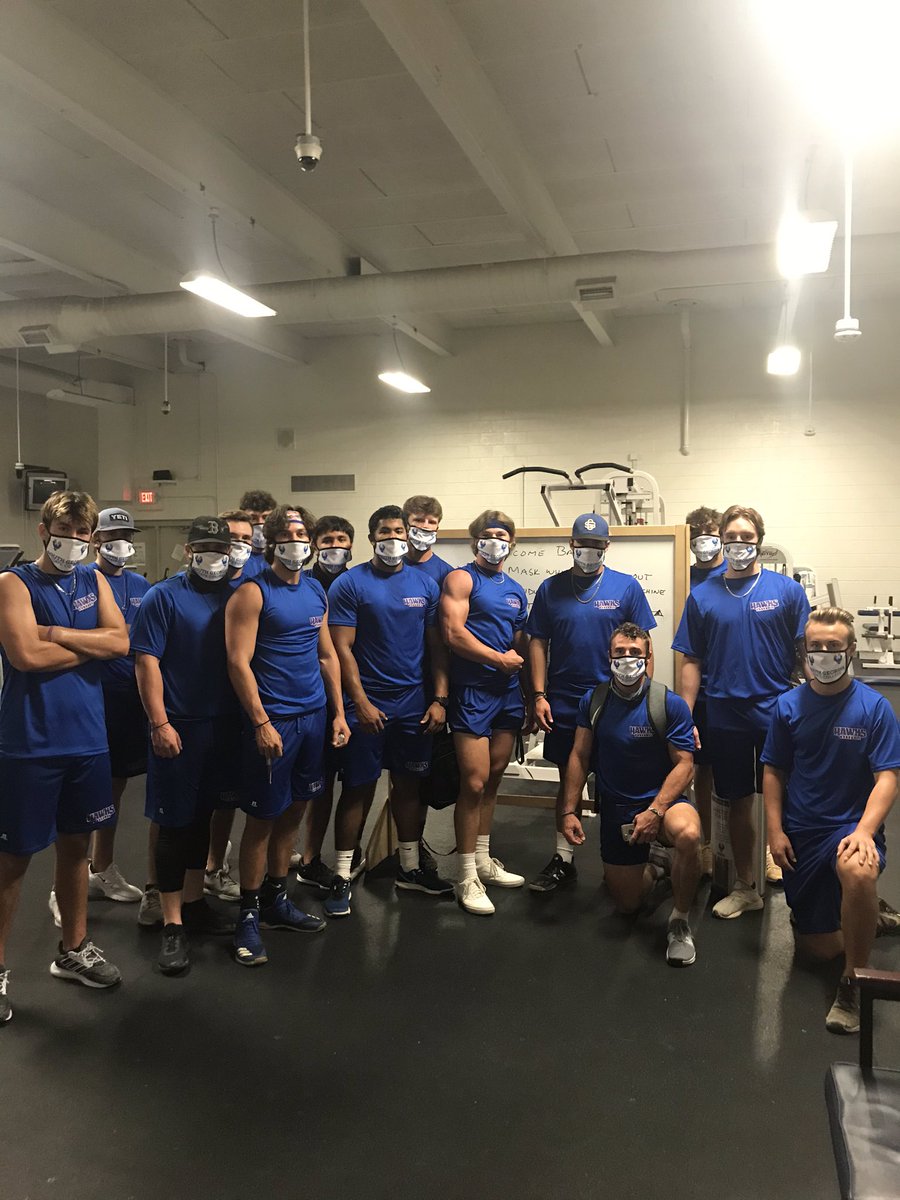 SGSC_Baseball's tweet photo. Getting our lift on and staying safe #savages #sgschawkbaseball https://t.co/RuzDRqWdig