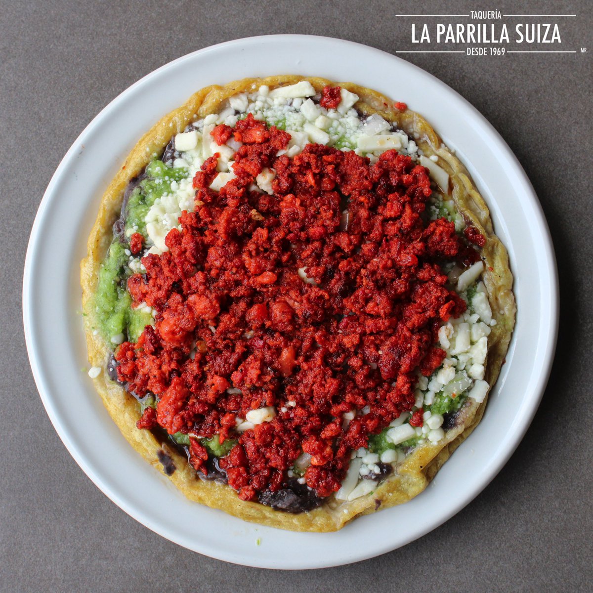 Este sope de chorizo no se va a comer solo.