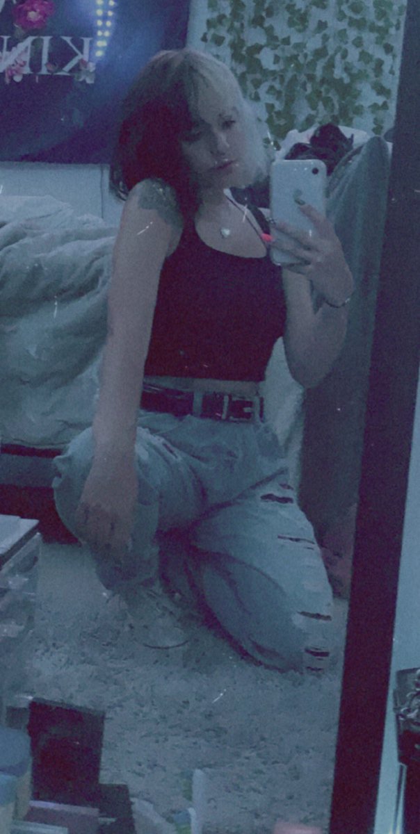 kaingarooo's tweet photo. Another update on my weight loss journey: I am now 115 lbs 🥰😋✨ https://t.co/L1wEWoSSZ7
