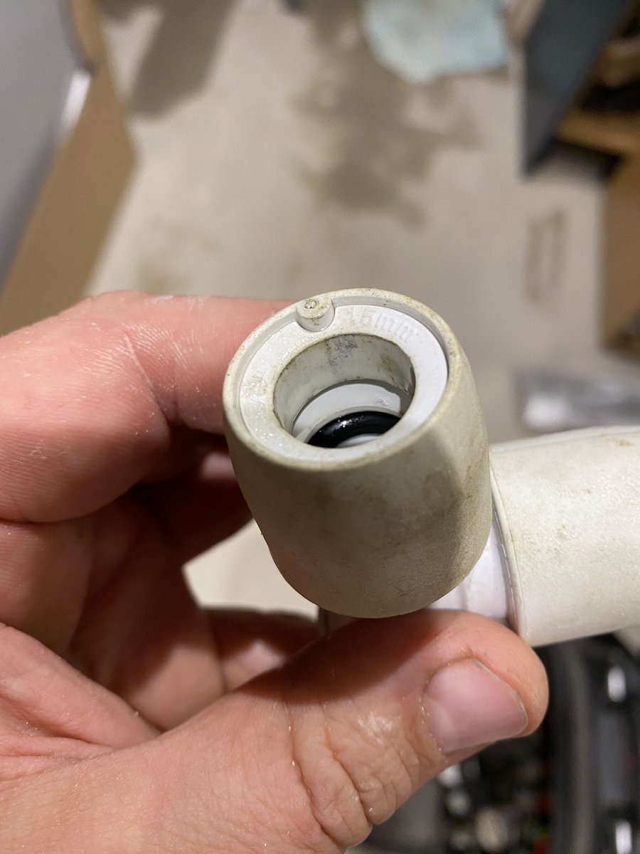 jw__heating's tweet photo. Anyone seen this before? I’ve tried contacting @Hep2O over on Instagram, with a polite message, asking them if they’d experienced it at all. Gave them 3 days to reply, but they’ve seen the messages and chose to ignore me. Fitting out of the bag with no grab ting in it. Not good. https://t.co/AmXWYjLSsP