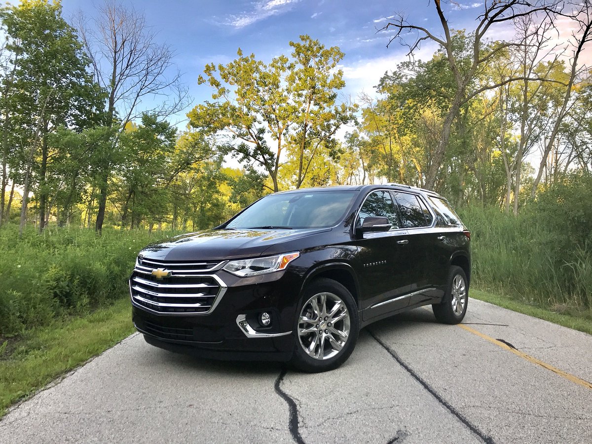MedvedCBGMC's tweet photo. 2020 Chevy Traverse High Country climbs suburban peaks and valleys : https://t.co/Tof0FxoGIv https://t.co/iwmPNsHO9D