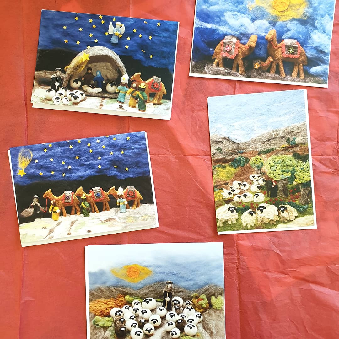 hadeel_uk's tweet image. These felt scene cards &amp;amp; magnets are a great way to let someone know that you're thinking of them 😊 Ma'an lil-Hayat is a wool felting group in Palestine working with people with and without intellectual disabilities. 👏🏼 #HadeelShop #socialenterprise #Palestiniancrafts #fairtrade