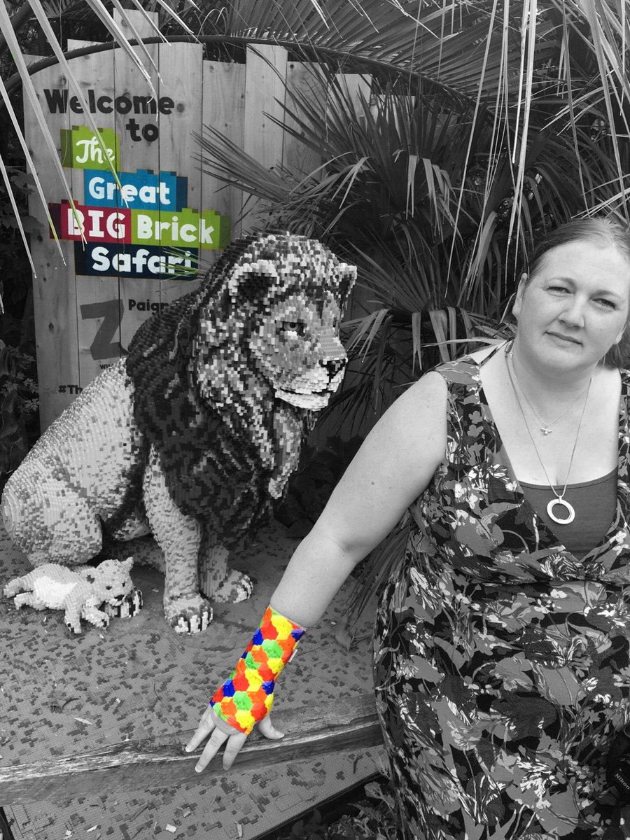 Kuvrs (@kuvrs) on Twitter photo Decided to take our Brick Wrist Splint #Kuvr on an outing and thought <a href="/PaigntonZoo/">Paignton Zoo</a> #TheGreatBigBrickSafari was the perfect place to take it. bit.ly/2YfiEZG
#splintcover #arthritis #childatheart Decided to take our Brick Wrist Splint #Kuvr on an outing and thought <a href="/PaigntonZoo/">Paignton Zoo</a> #TheGreatBigBrickSafari was the perfect place to take it. bit.ly/2YfiEZG
#splintcover #arthritis #childatheart