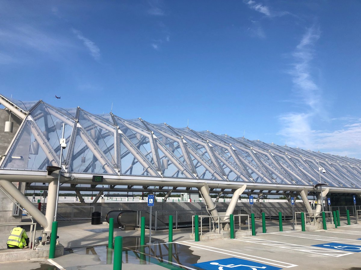 The Atlanta Airport just got a little bit bigger! Here is a sneak peek into the new West Deck Canopy we've been working on:

#MakingTheToughLookEasy #SRE #Atlanta