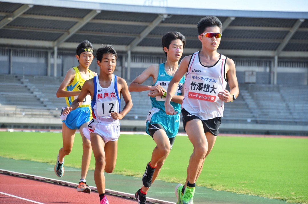 st07run's tweet photo. 他のぺーサーの方々が豪華過ぎて恐縮しましたが、、僕もひょっこり御手伝いさせて頂きました。
中高生の皆さん、また目標に向かって頑張ってほしいですね(^^)✨
#バーチャレ #バーチャレ千葉 https://t.co/UQZaVdZAoD