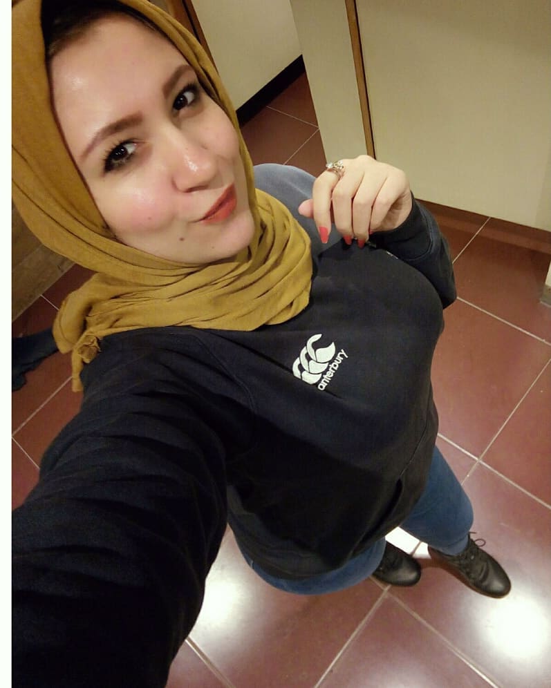 ASMAA_KOSHA's tweet photo. اقسم بالله اختك بتفكر في النيك زي اي بنت في الدنيا.. وكل البنات تعبانين ونفسهم يتناكوا بدليل  فيديوهات فضايح البنات اللي مغرقة النت.. الحلو بقي انك لما تنيك اختك هيبقي الموضوع في منتهي السرية والمتعه والامان والحب.. بعكس الغريب اللي اول ماهيلمسها هيصورها ويفضحها
#نيك_اختك
#ريحها https://t.co/UPdRutZ09Y