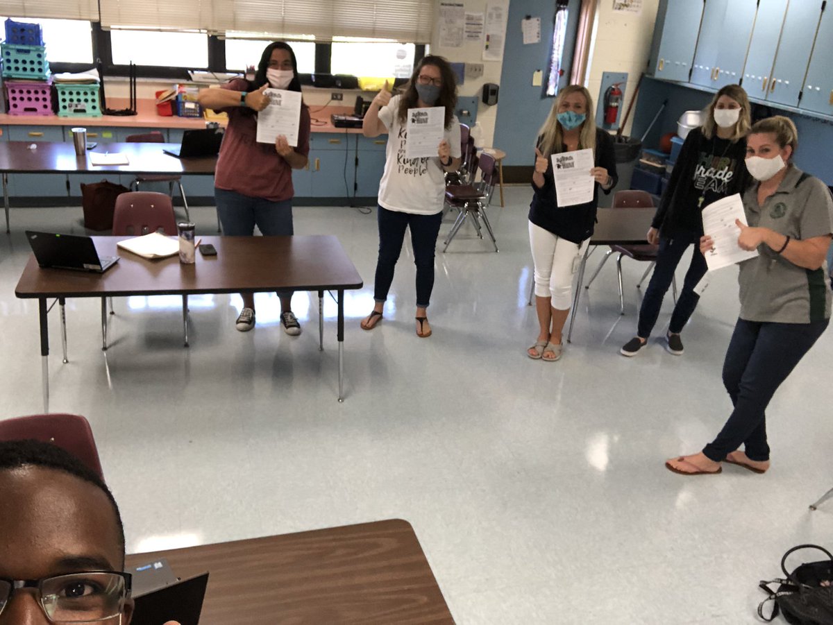 Third grade teachers have successfully completed the awesome science scavenger hunt! Thanks <a href="/ElemSci/">VCSElemSci</a> #VCSscientists <a href="/TimbercrestElem/">Timbercrest Elementary School</a> <a href="/vcs_Lonnie/">Lonnie Tidmarsh 🏆🏆</a>