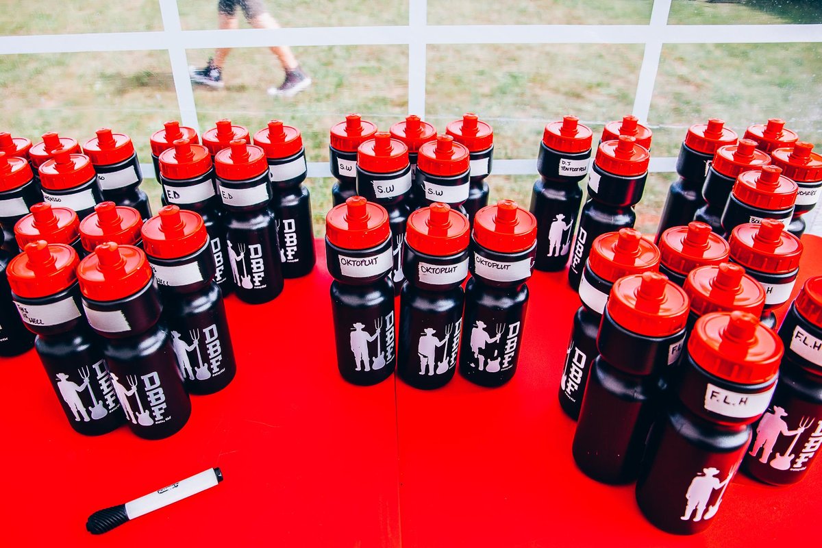 #TBT
Special shoutout to all our friends from the first hour, the crazy @DesBouleauxFest in Mirabel, QC / Un grand merci à nos amis @DesBouleauxFest pour leur support depuis le début 🙏
#cupko #reusablecup #reusablebottle #reusableproduct #zerowaste #postCOVID19
