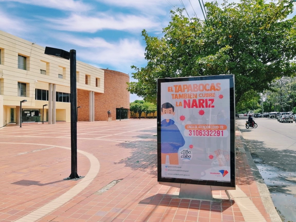 cnmedios's tweet photo. Algunos de nuestros espacios en #Valledupar se llenaron de mensajes por parte de la @AlcaldiaVpar invitándonos a seguir cuidándonos con su campaña #YoMeCuidoYoTeCuido. ¡Que gran iniciativa! #PublicidadExterior https://t.co/wIZffWEb9L