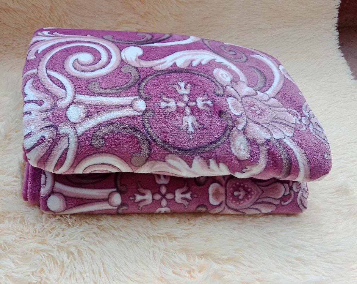 PillowsAndDuvet's tweet photo. Get beautiful cotton duvet at an affordable price. The duvet comes with 2 pillow cases and 1 bed sheet. Contact me on 0794473661 to order and have it delivered #CNNnaKilimo #ThursdayMotivation #kirinyaga1millionEggs #KibichoUsingEACC #FreeHavertz https://t.co/sTlQcEW2Ar