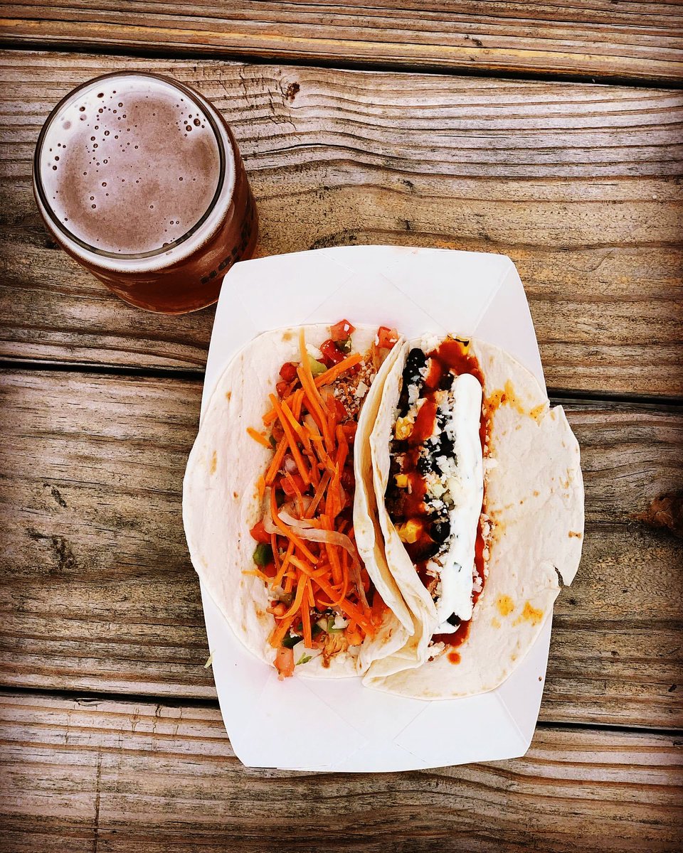 tingatacos's tweet photo. Happy Birthday Hold Fast! Come out and celebrate all day today and tomorrow with us!! We have Tacos, beers, and sunshine!!🌮🍻☀️
.
.
.
#verdegoodtacos #tingatacos #holdfastbrewery #downtownsgf #417land #tacosandbeer #happybirthday #bettertogether #eatlocal #drinklocal https://t.co/n0N26ZtyUj