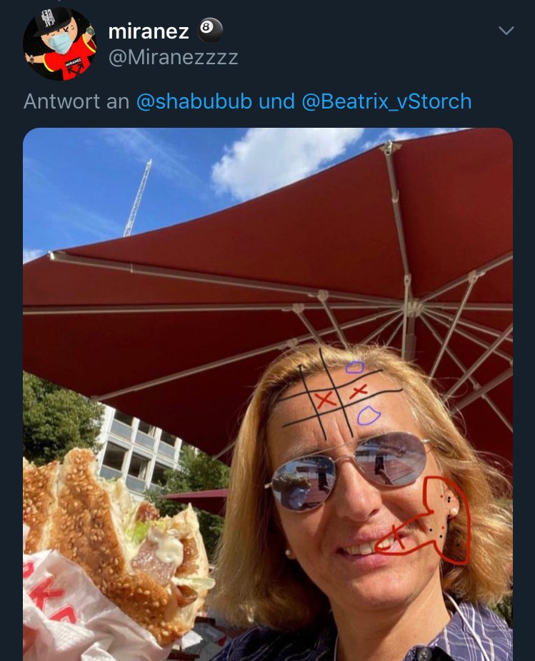 sech28's tweet photo. User liefern sich ein politisches battle https://t.co/jNzxjxTu7L