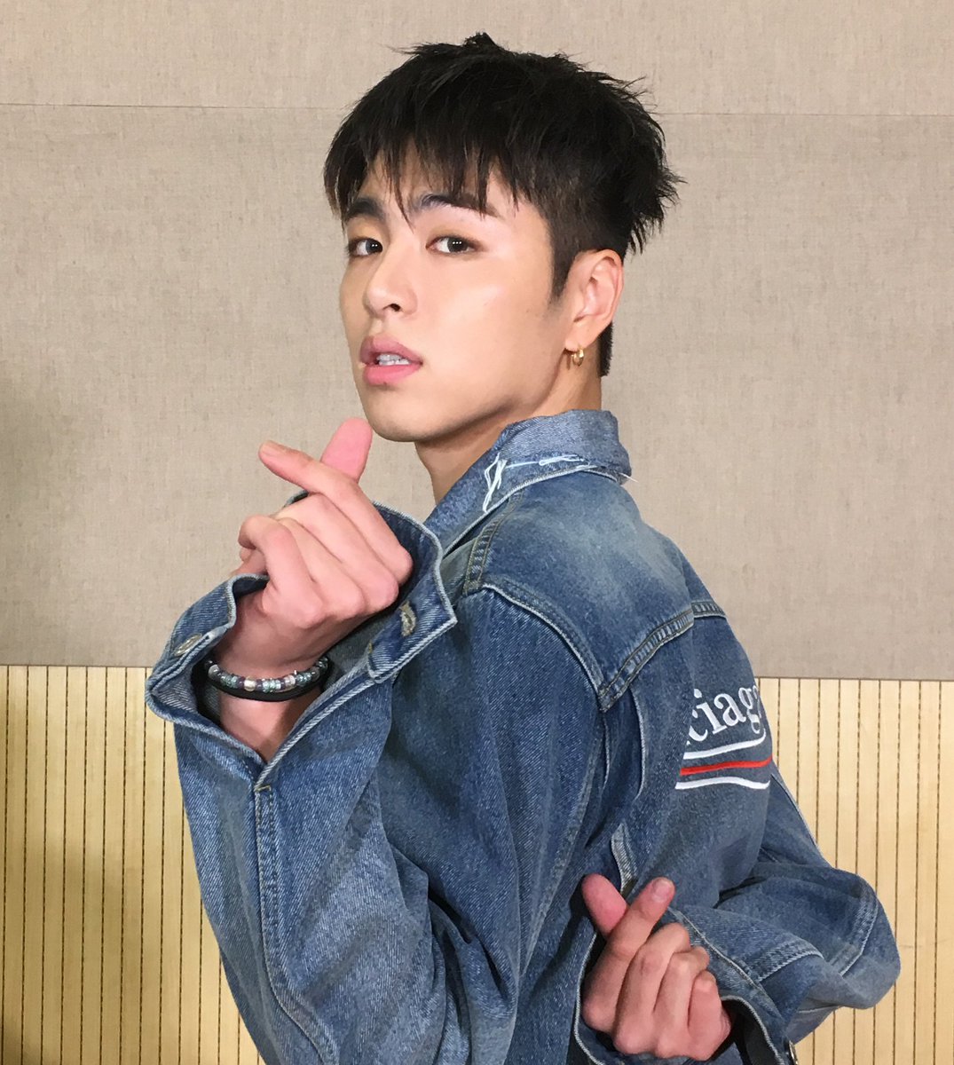 준회 청자켓 좋아 ㅠ ㅜ